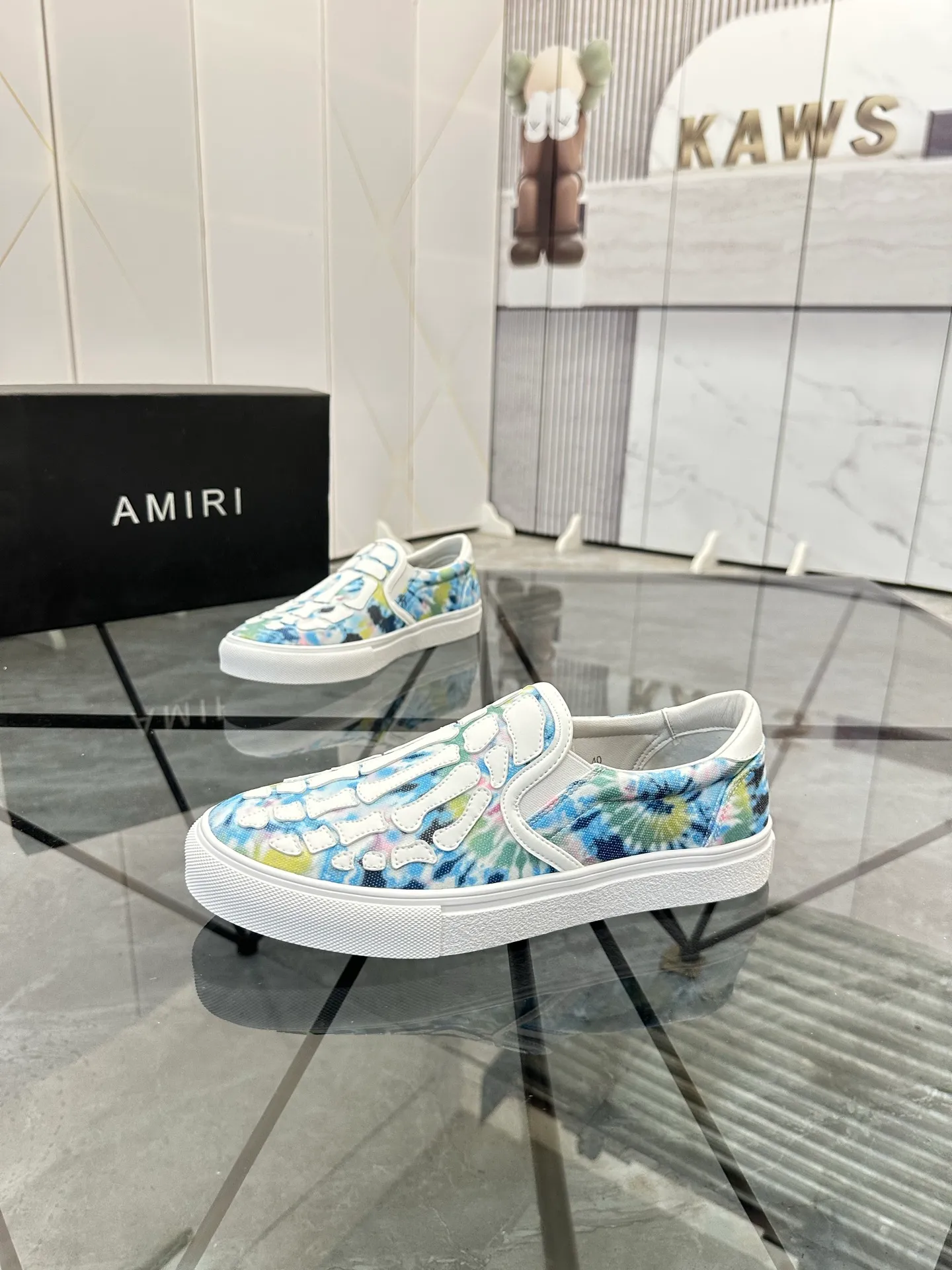 Men's shoes for sale 💰: 💰P420¥ Product trademark: AMIRI*「EMIR*] slip-on Regular size: 38-44 (can be customized to 37.45.46) Product materials: Upper imported original fabric spliced ​​cowhide, breathable lining, original outsole. No.: 1023